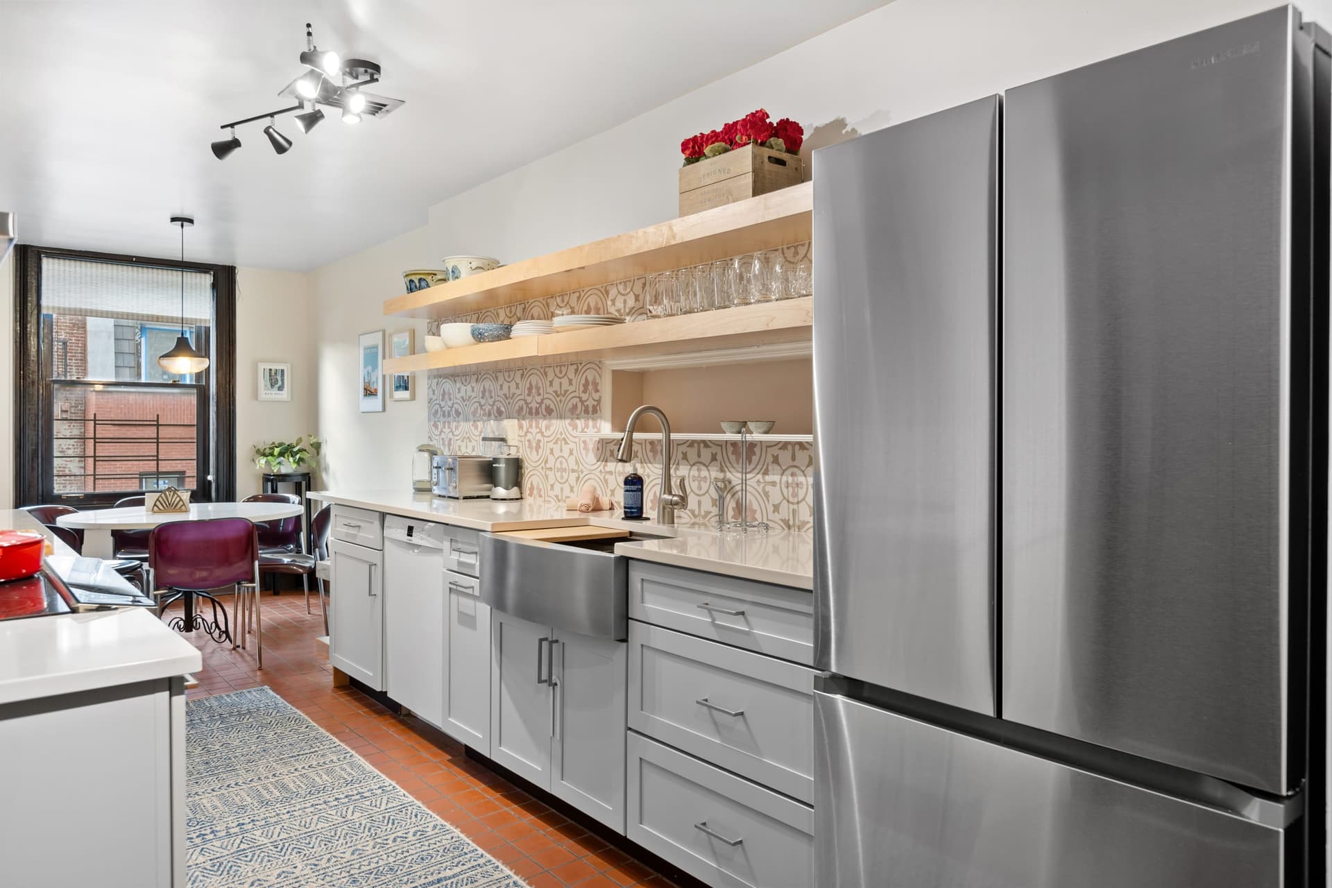 Garden Place - Image 14