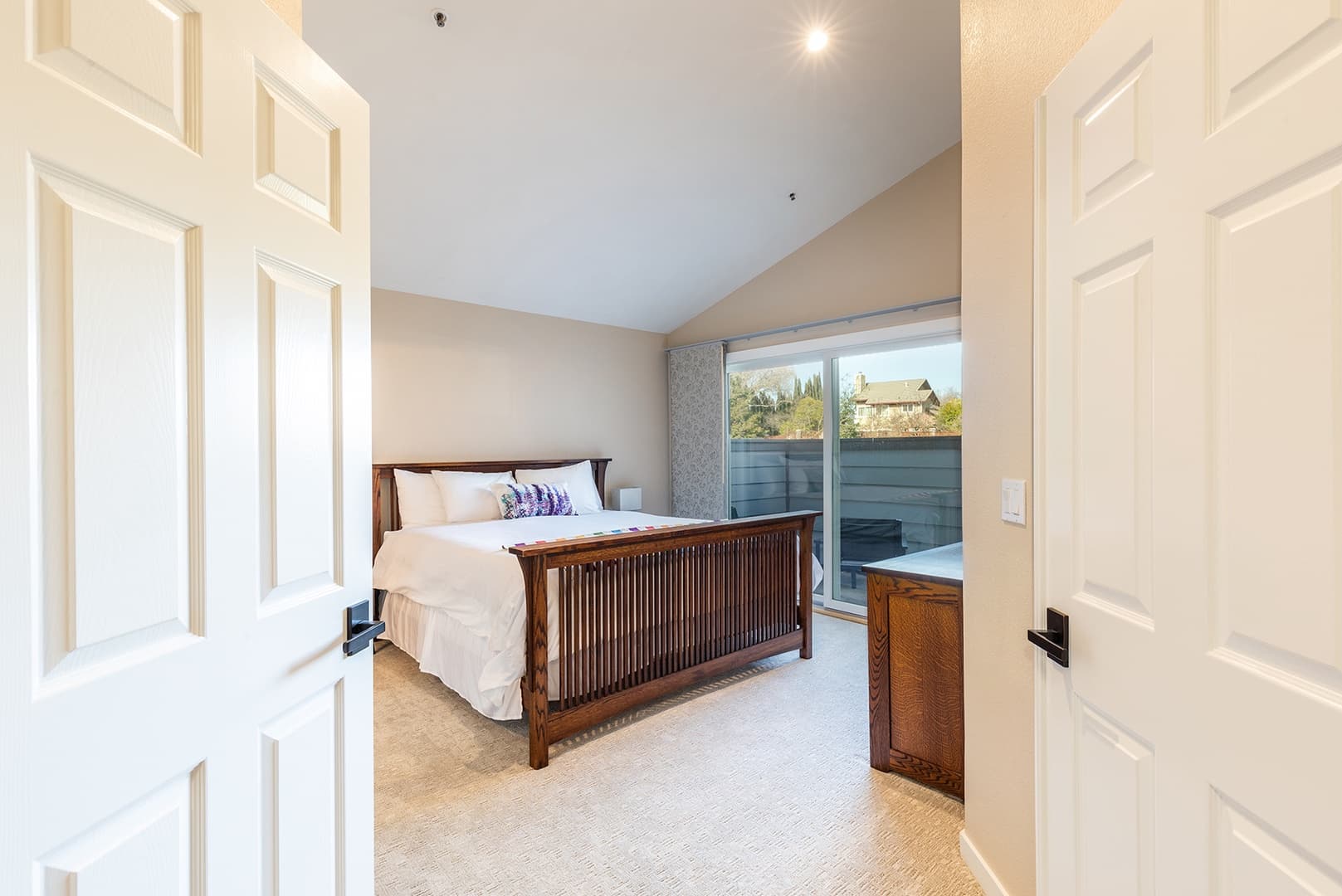 Wine Country Retreat - Image 16