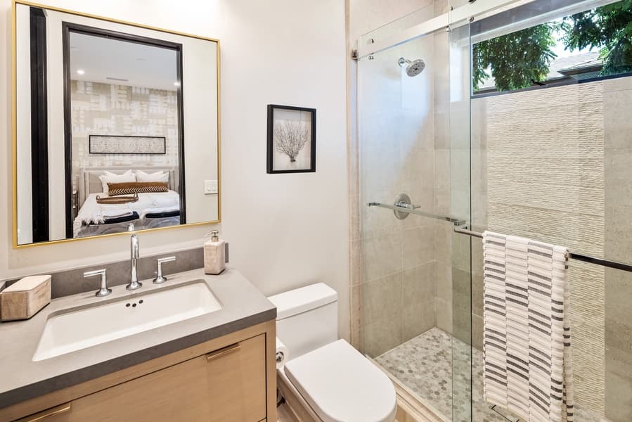 Diamond Head Grand Escape - Image 40