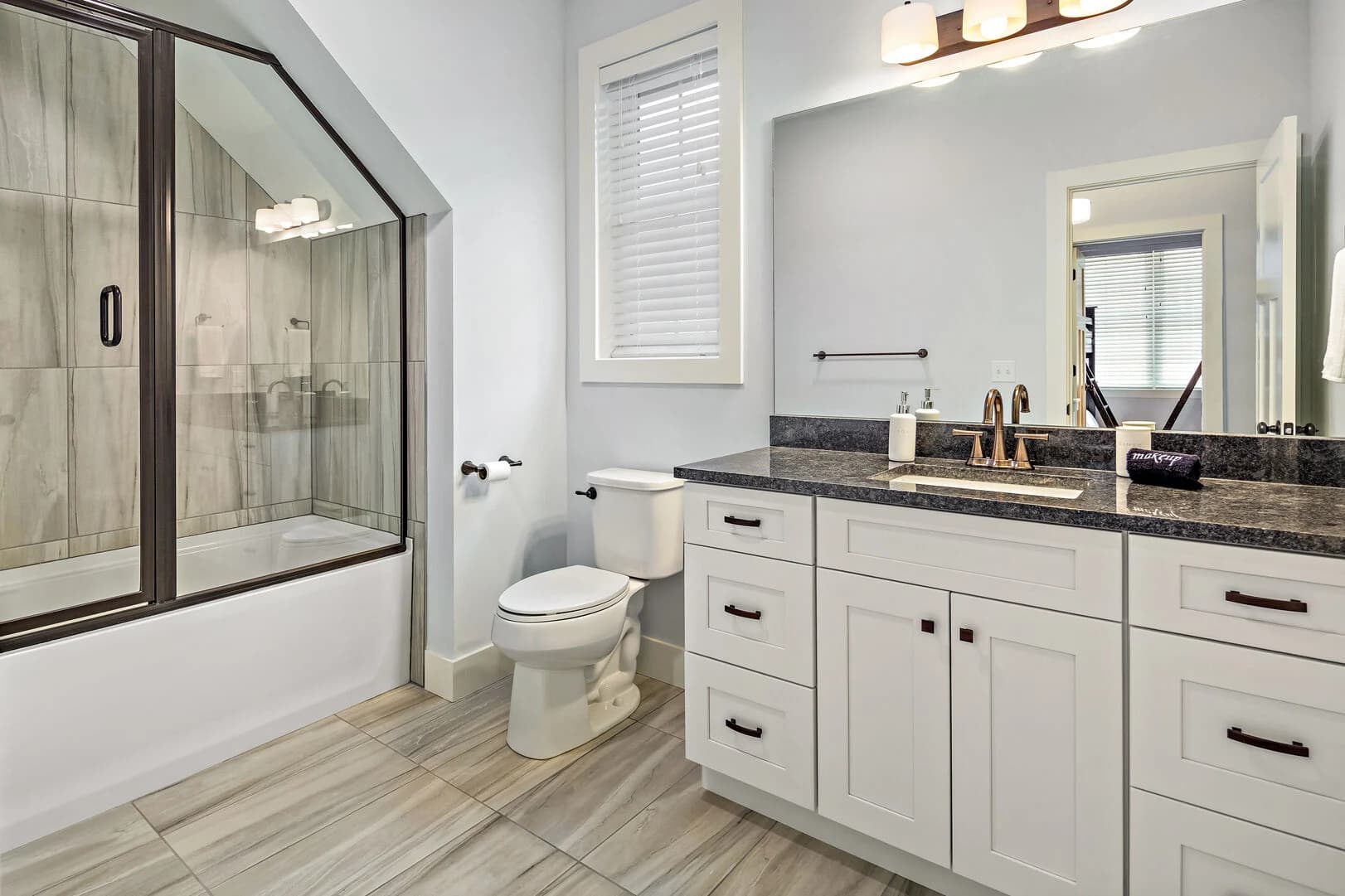 Old Bridge House - Image 18