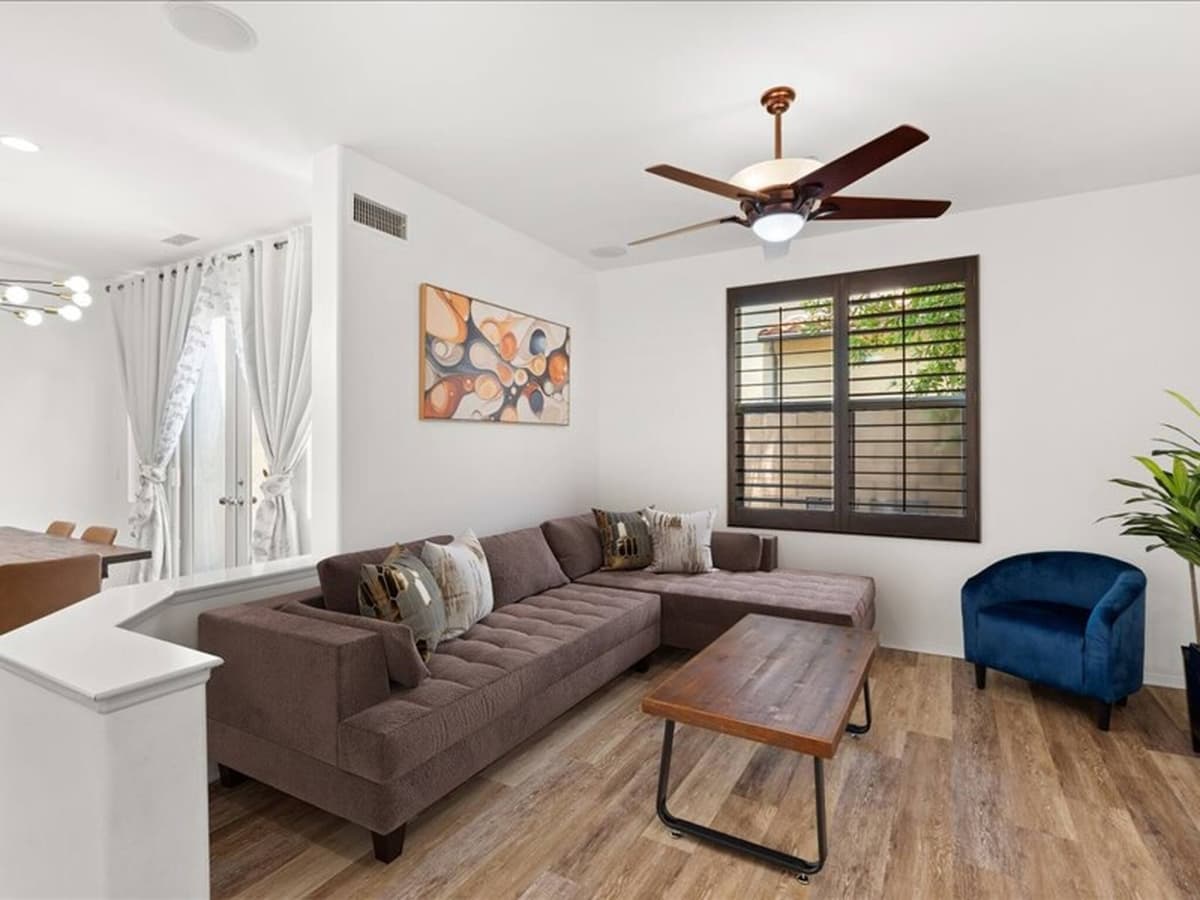Irvine Inn Love - Image 1