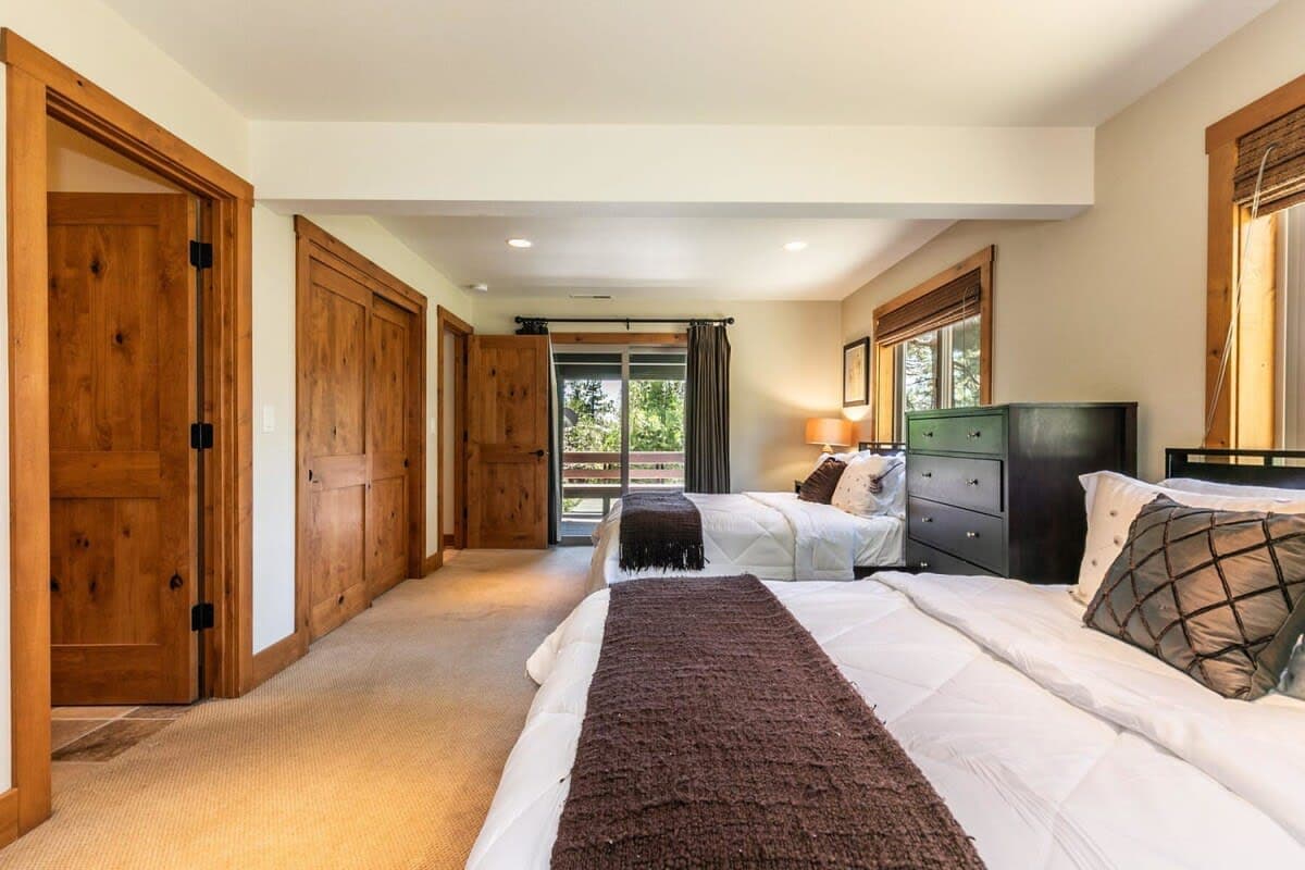 EJ's Point - Image 26