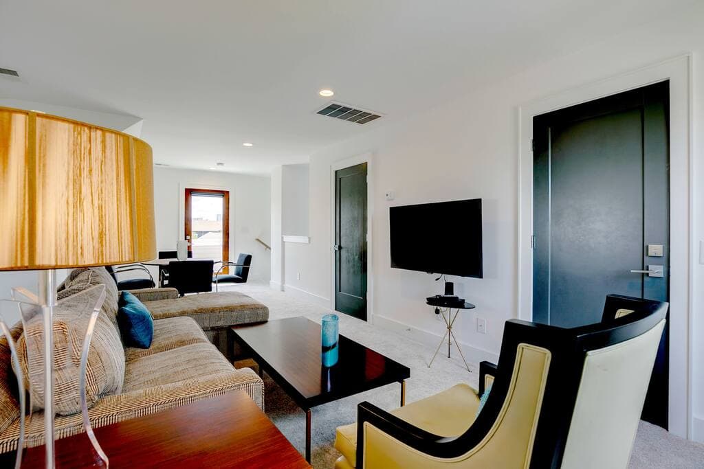 Mockingbird - Image 22