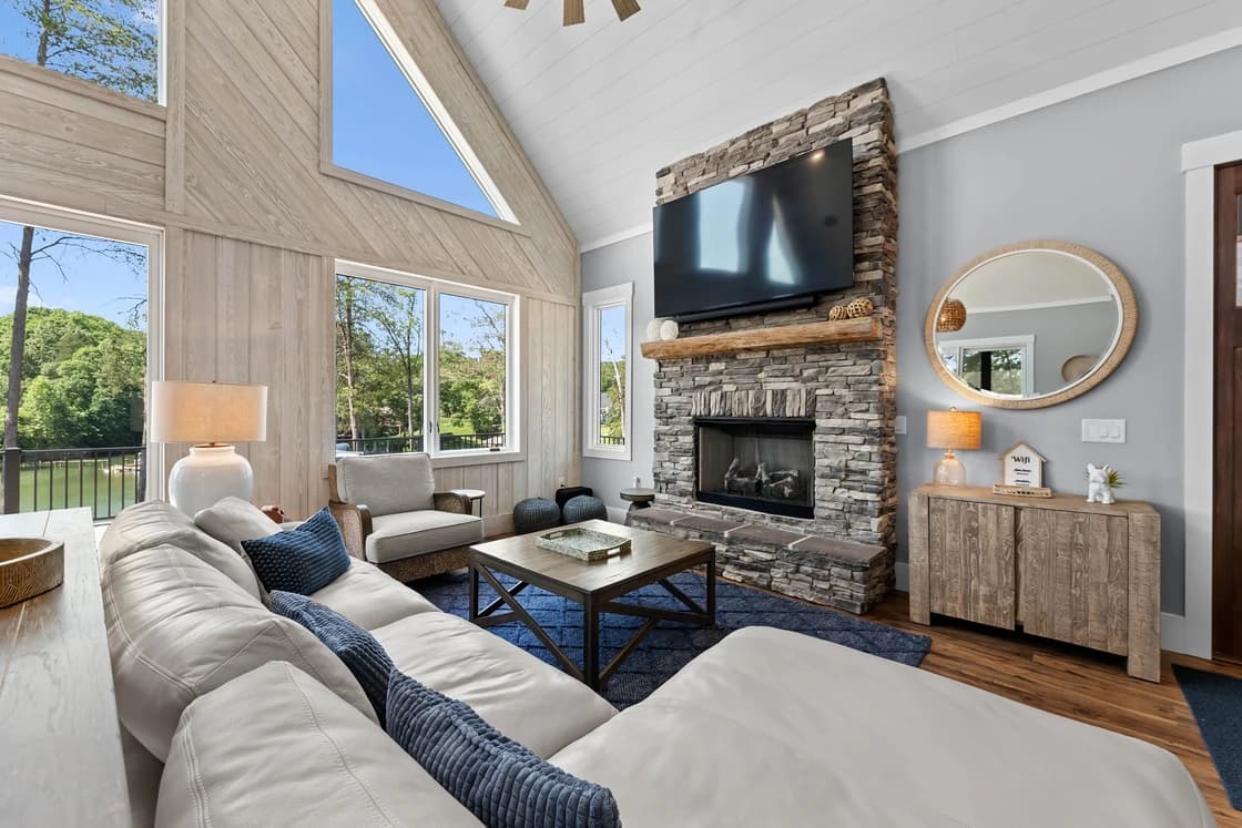 Blue Heron Lodge - Image 4