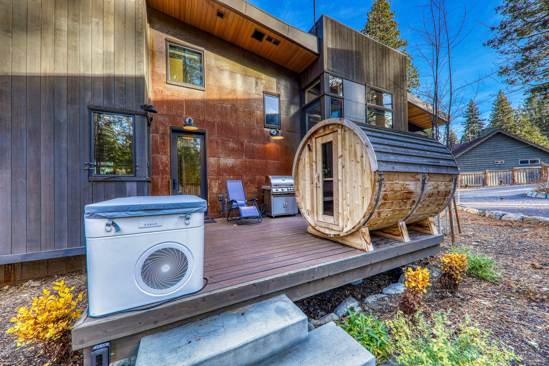 Aerial Grace Lakeside Retreat - Image 29