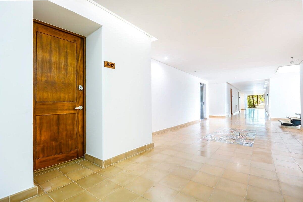 Anah Solace - Image 29