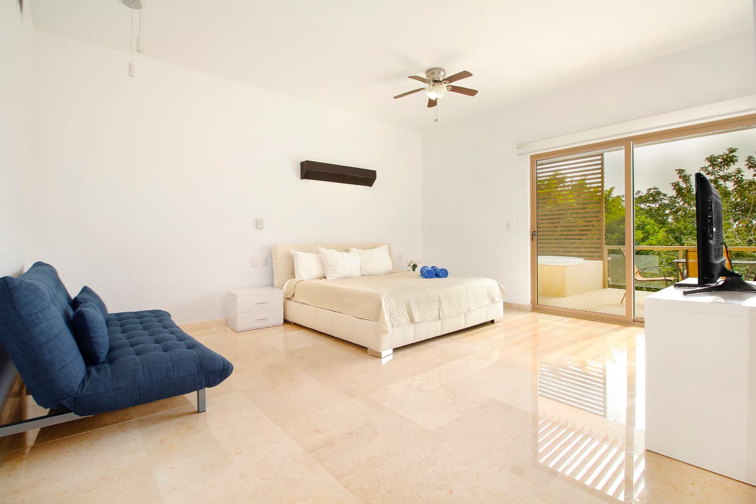 Azure Escape - Image 17