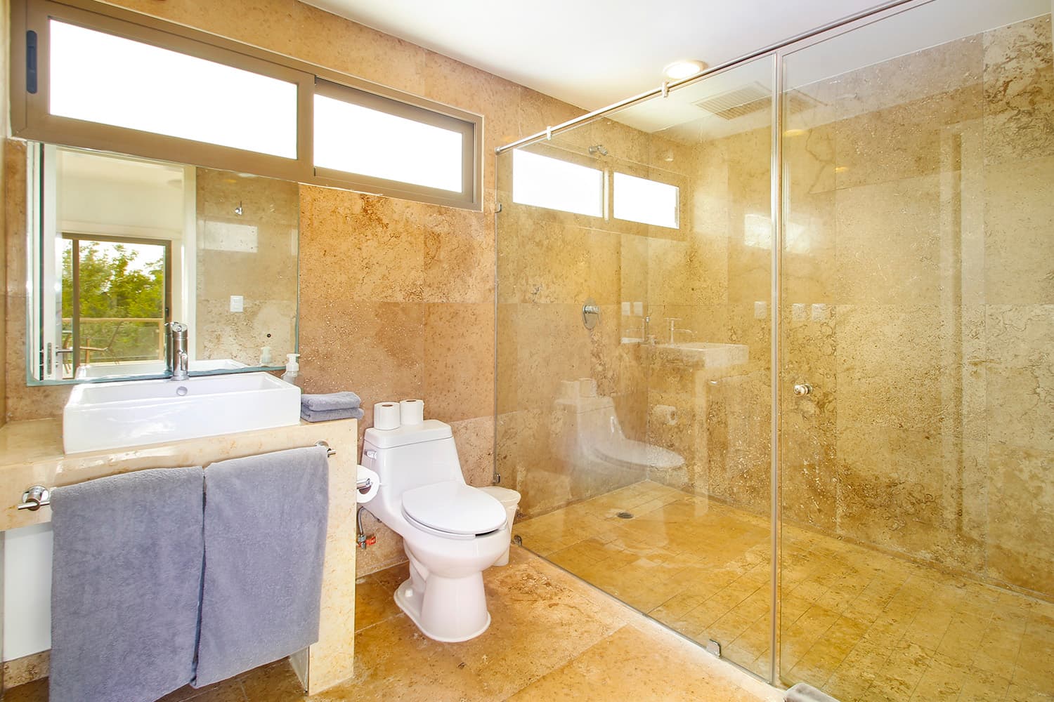 Azure Escape - Image 22