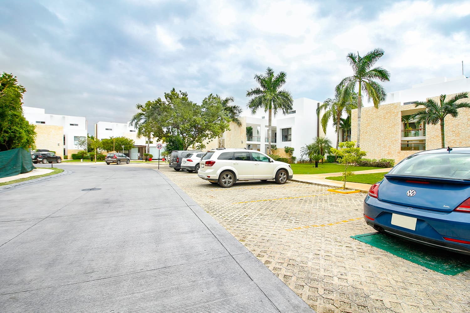 Azure Escape - Image 29