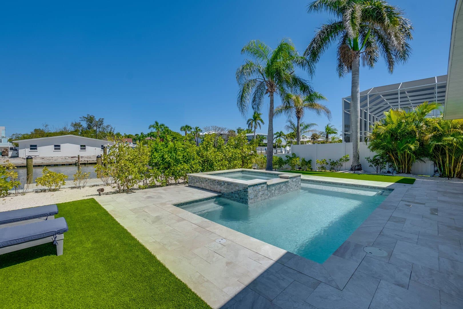 Come Sail A Bay - Image 20