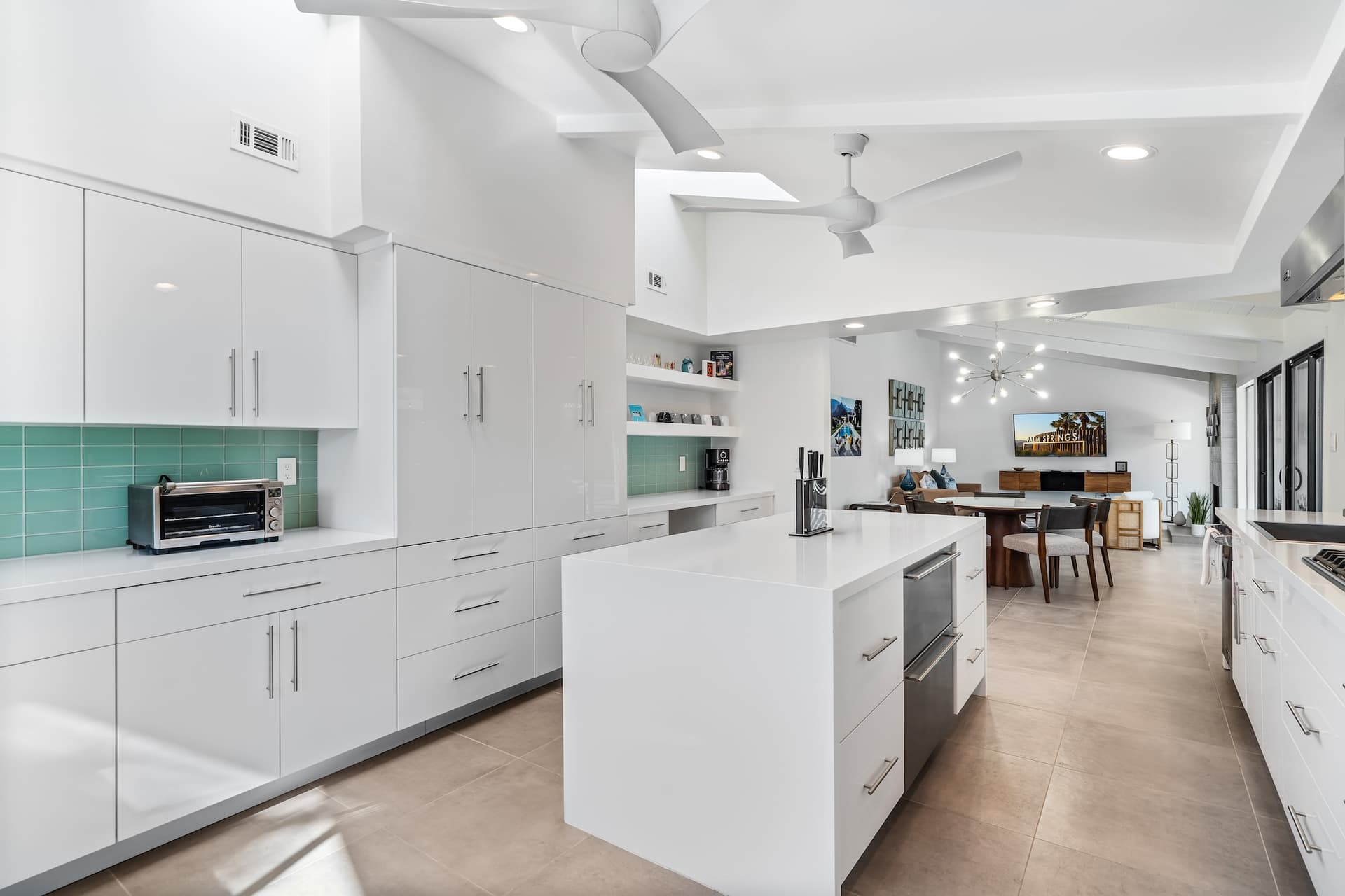 Alexander Desert Dreams - Image 17