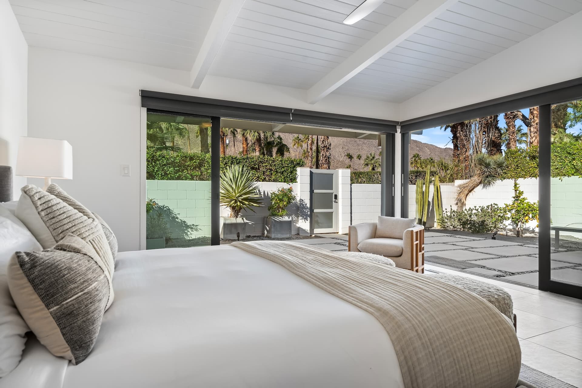 Alexander Desert Dreams - Image 26