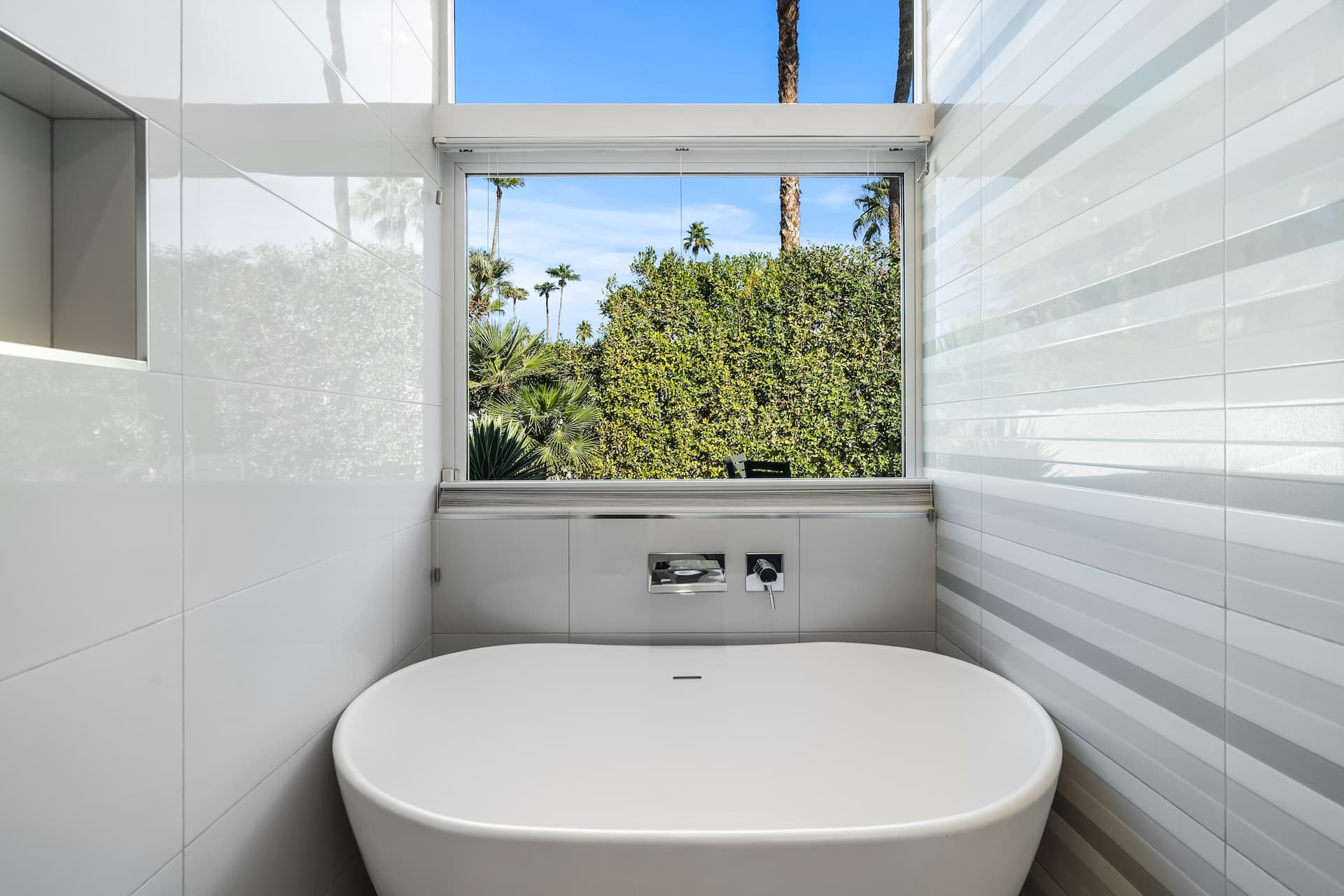 Alexander Desert Dreams - Image 43