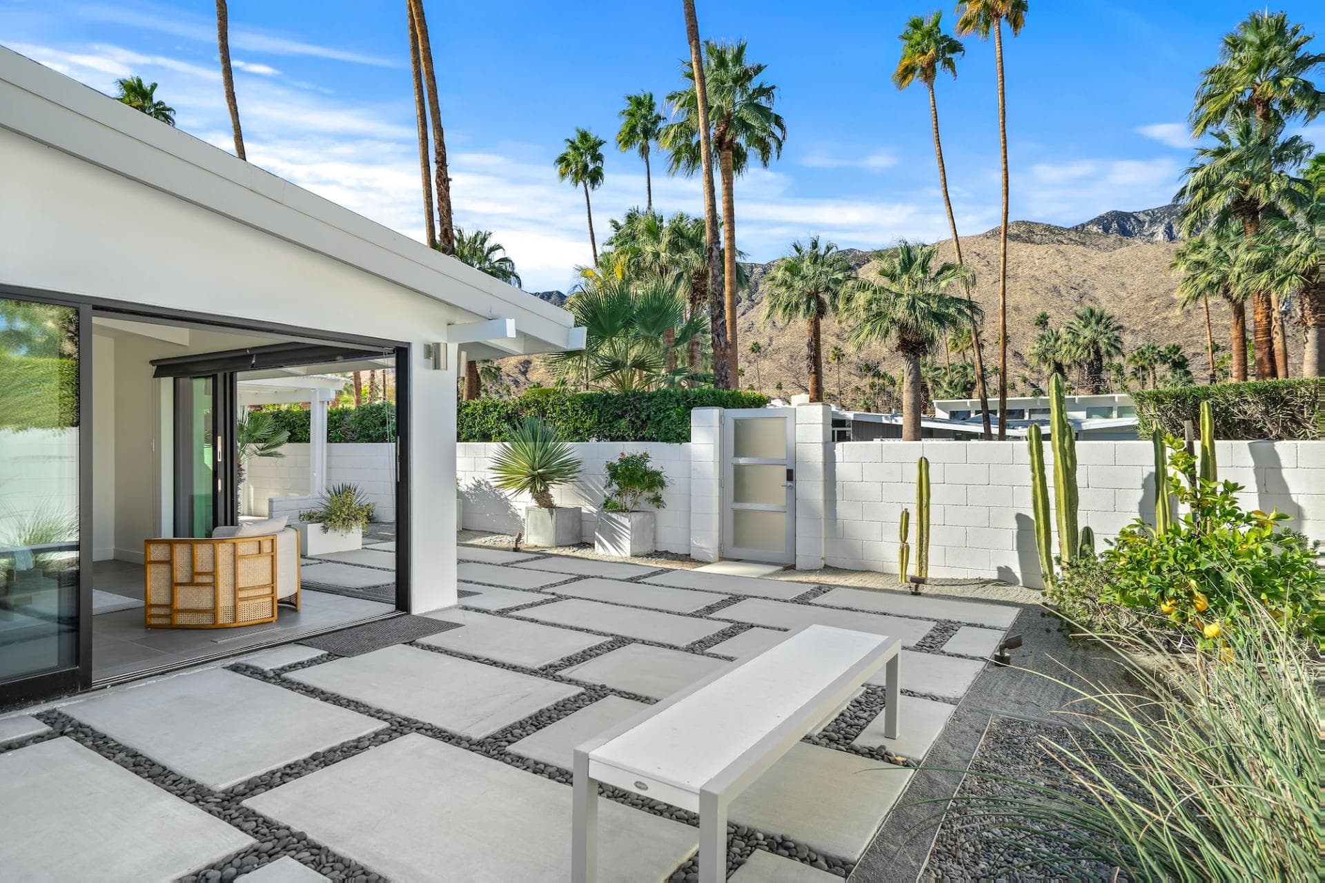 Alexander Desert Dreams - Image 67