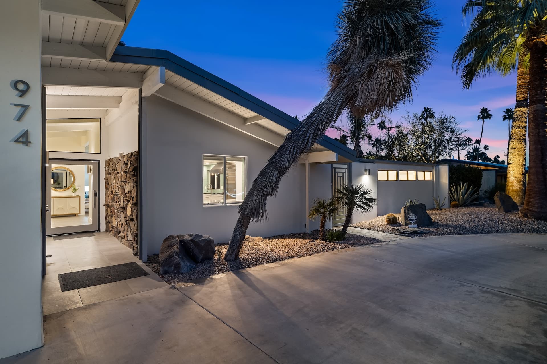 Alexander Desert Dreams - Image 68