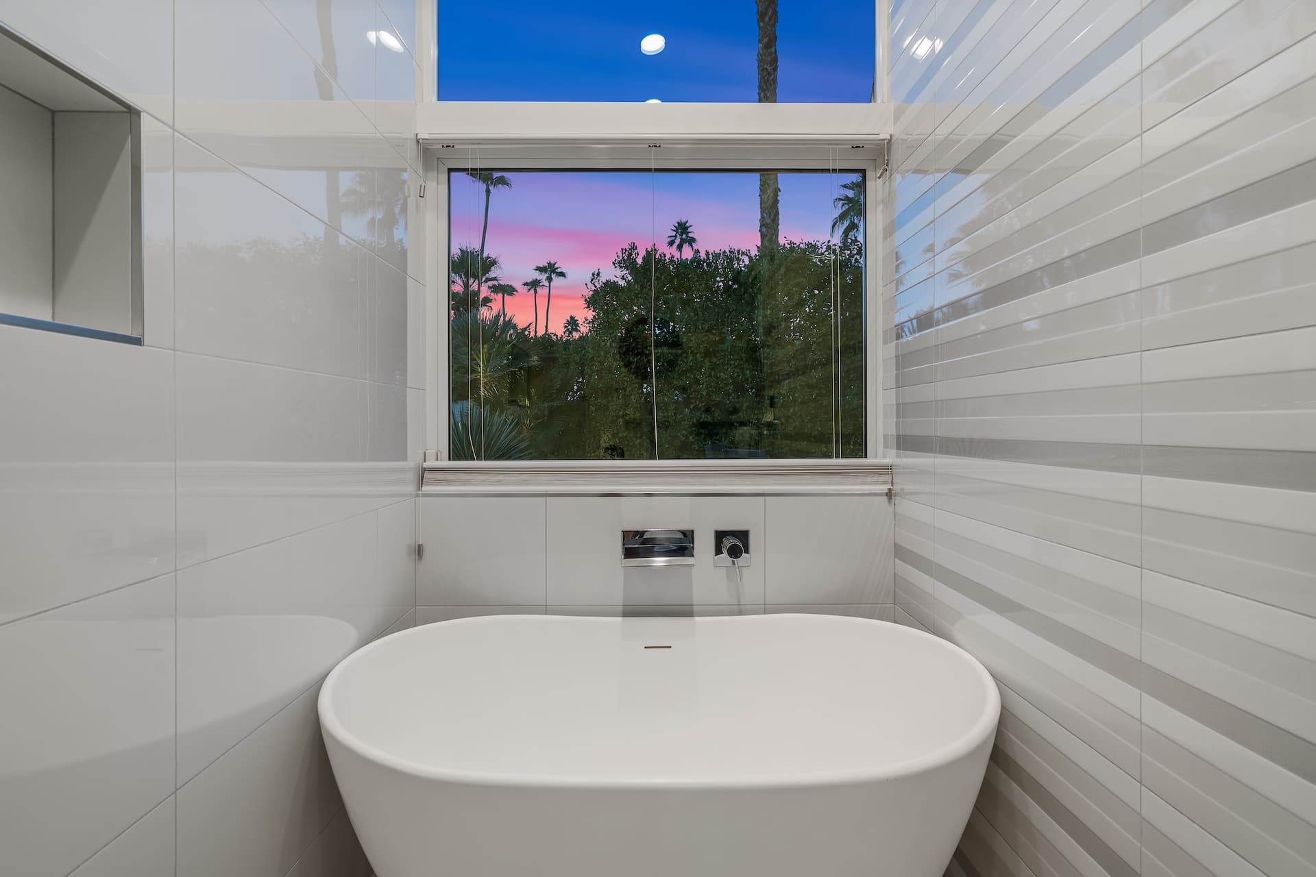 Alexander Desert Dreams - Image 46