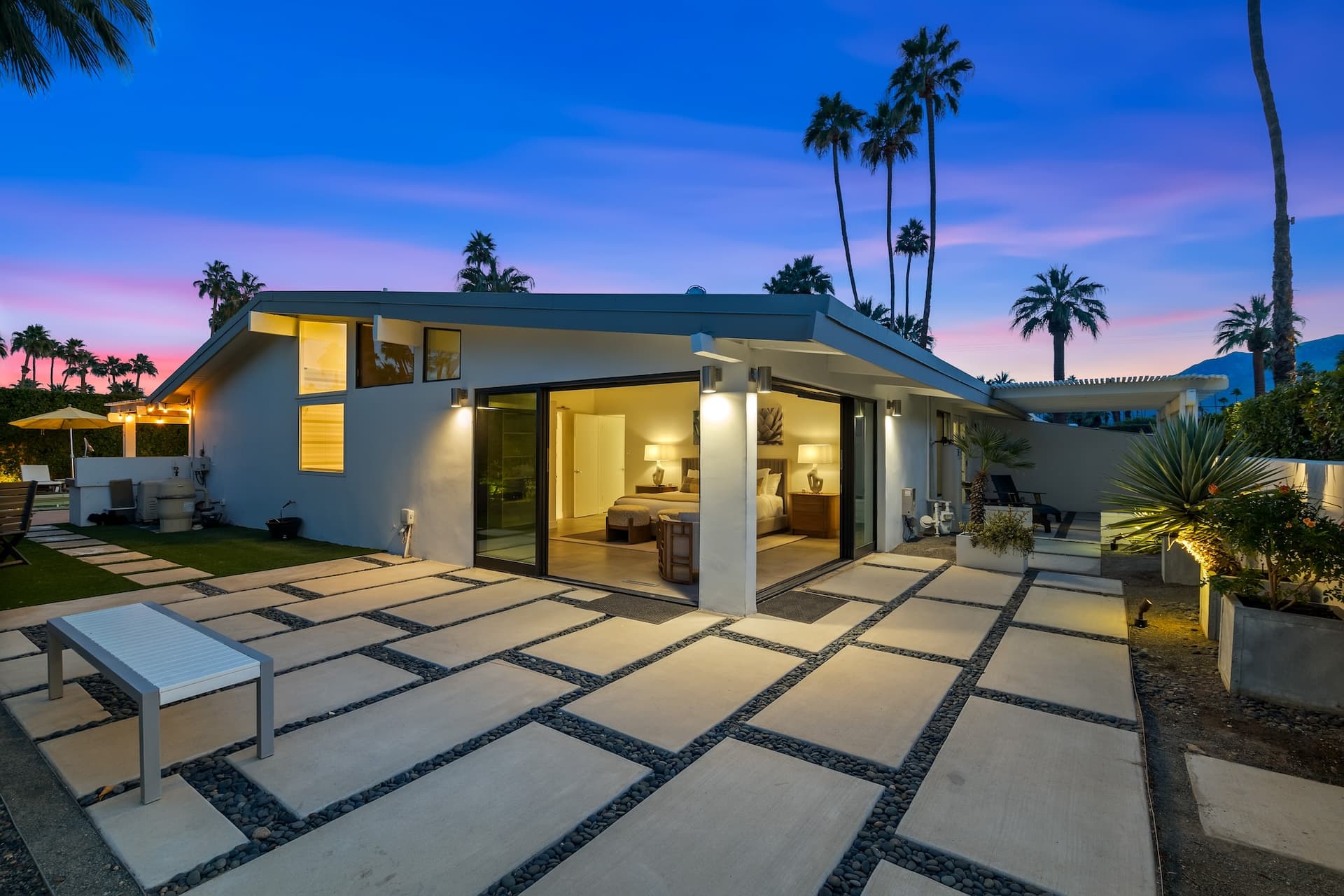 Alexander Desert Dreams - Image 73