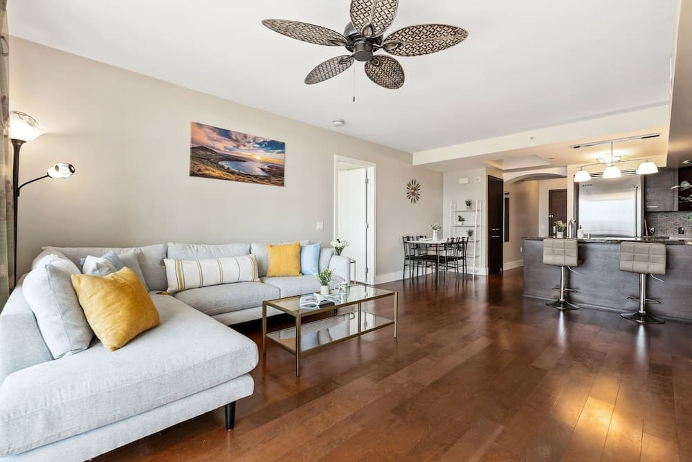 Allure Waikiki Condo - Image 8