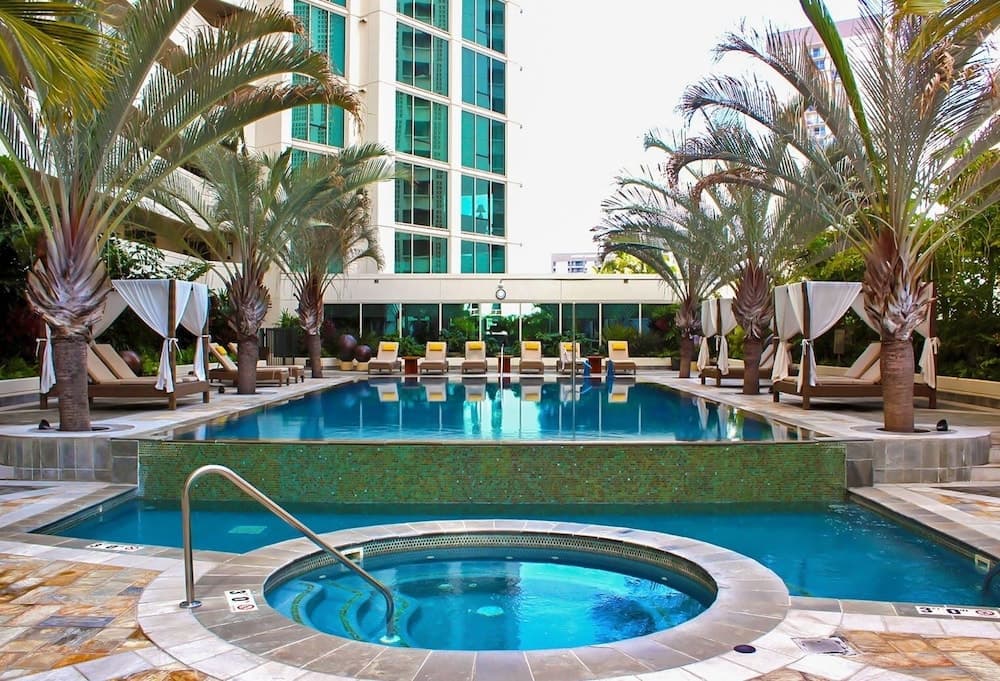 Allure Waikiki Condo - Image 3