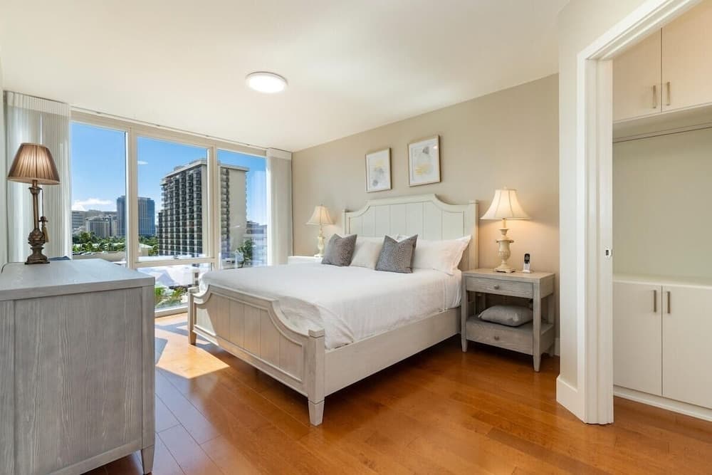 Allure Waikiki #803 - Image 4