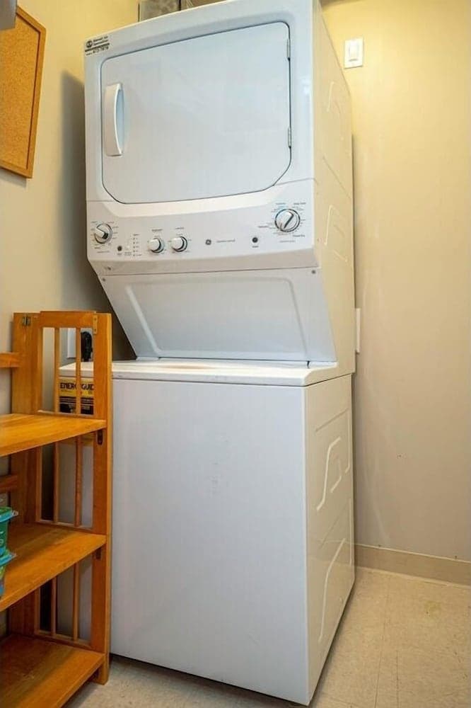 Allure Waikiki #803 - Image 21