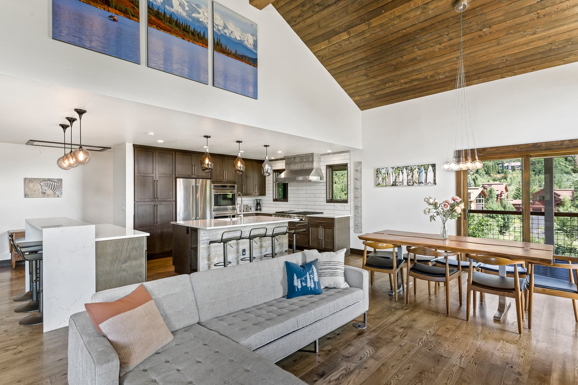 Alpenglow Mountain Getaway - Image 2