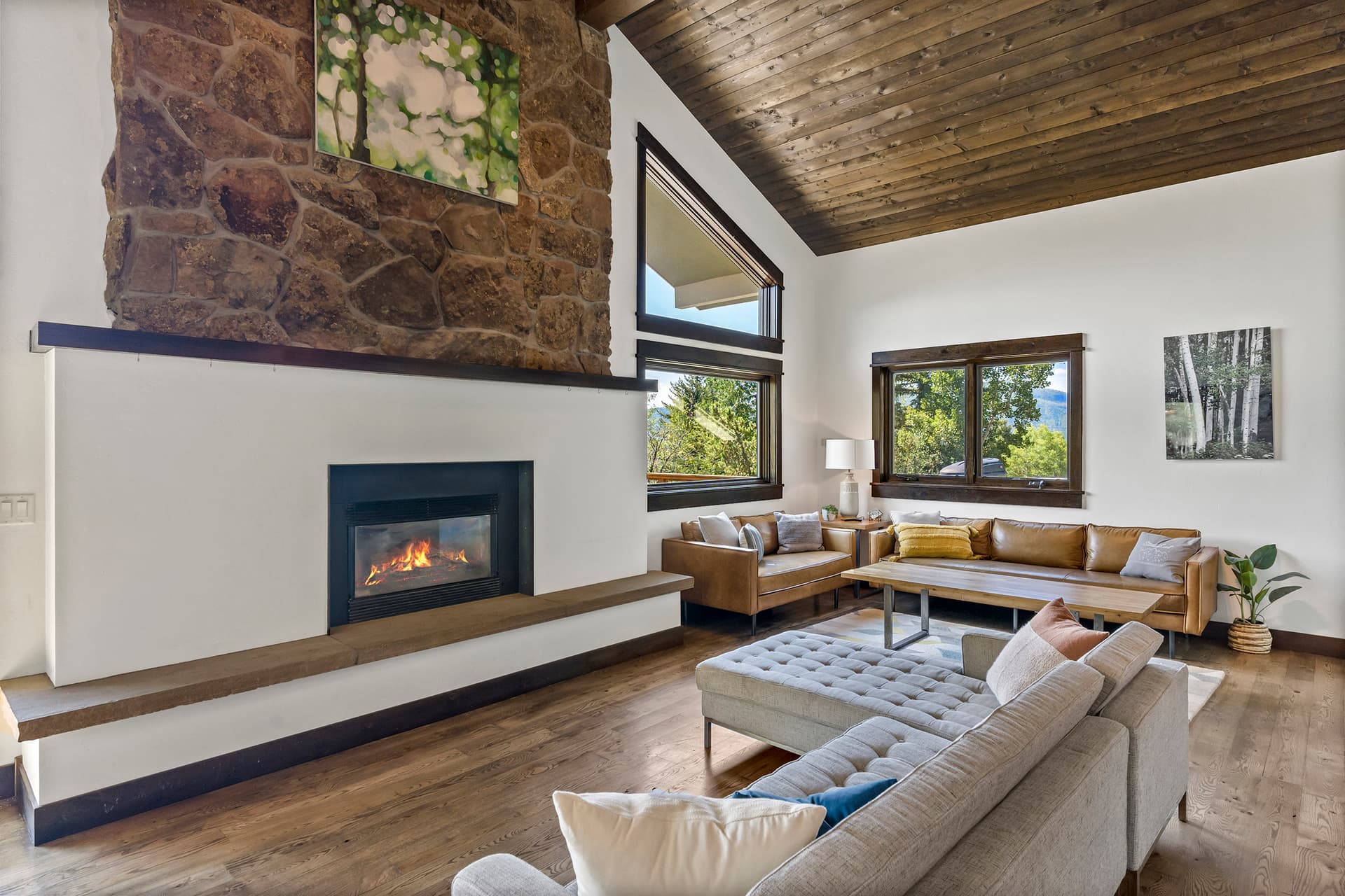 Alpenglow Mountain Getaway - Image 4