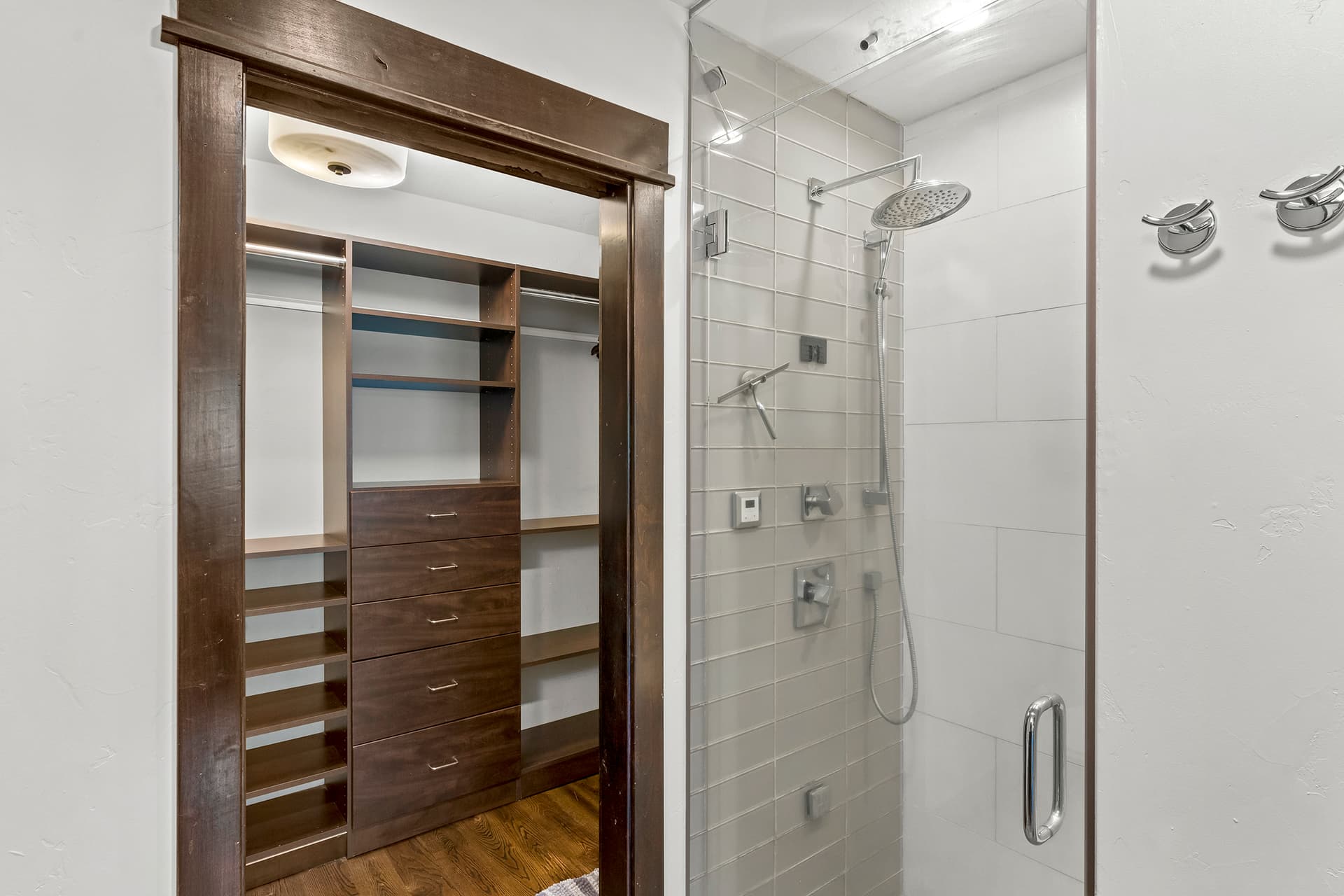 Alpenglow Mountain Getaway - Image 14