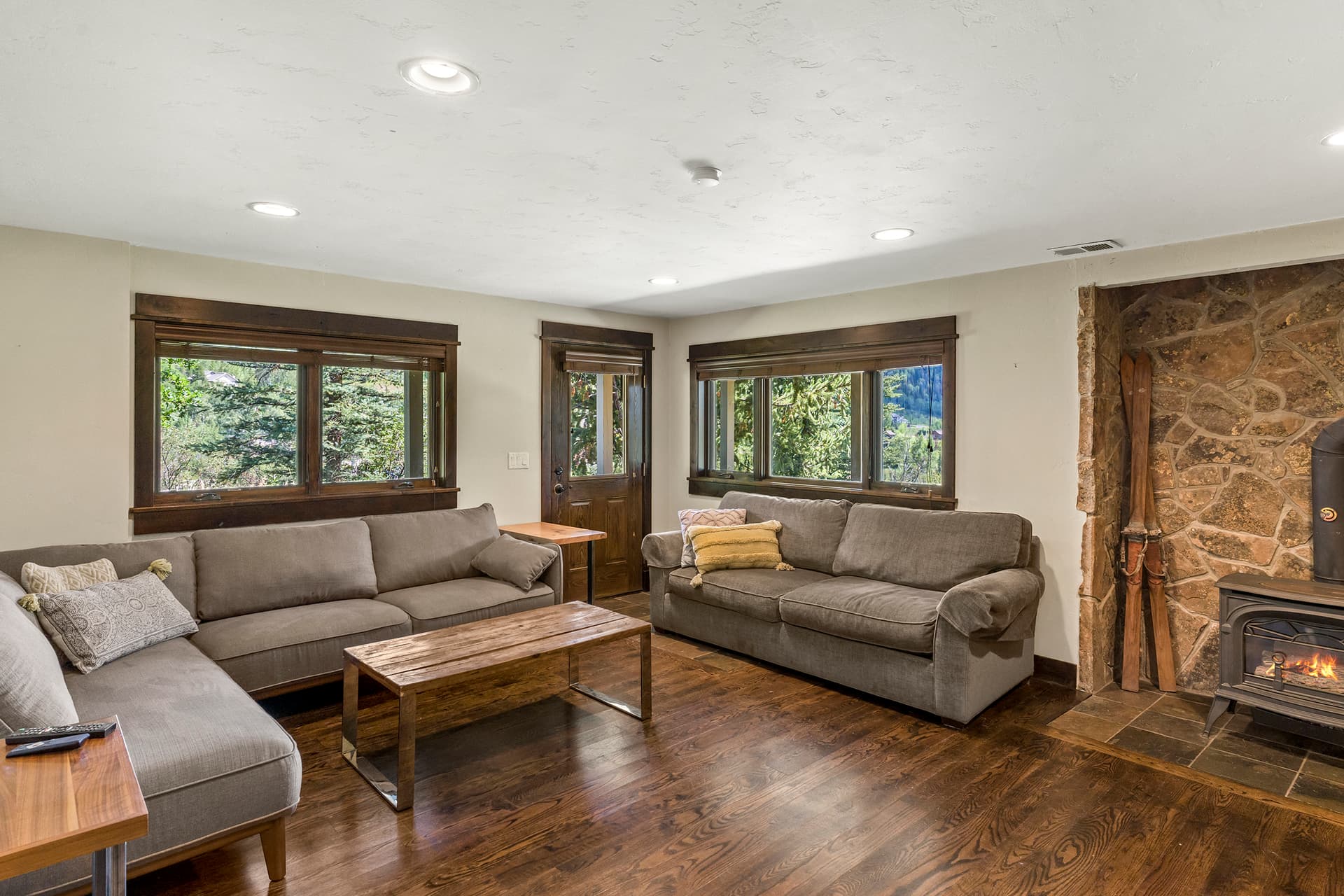 Alpenglow Mountain Getaway - Image 4