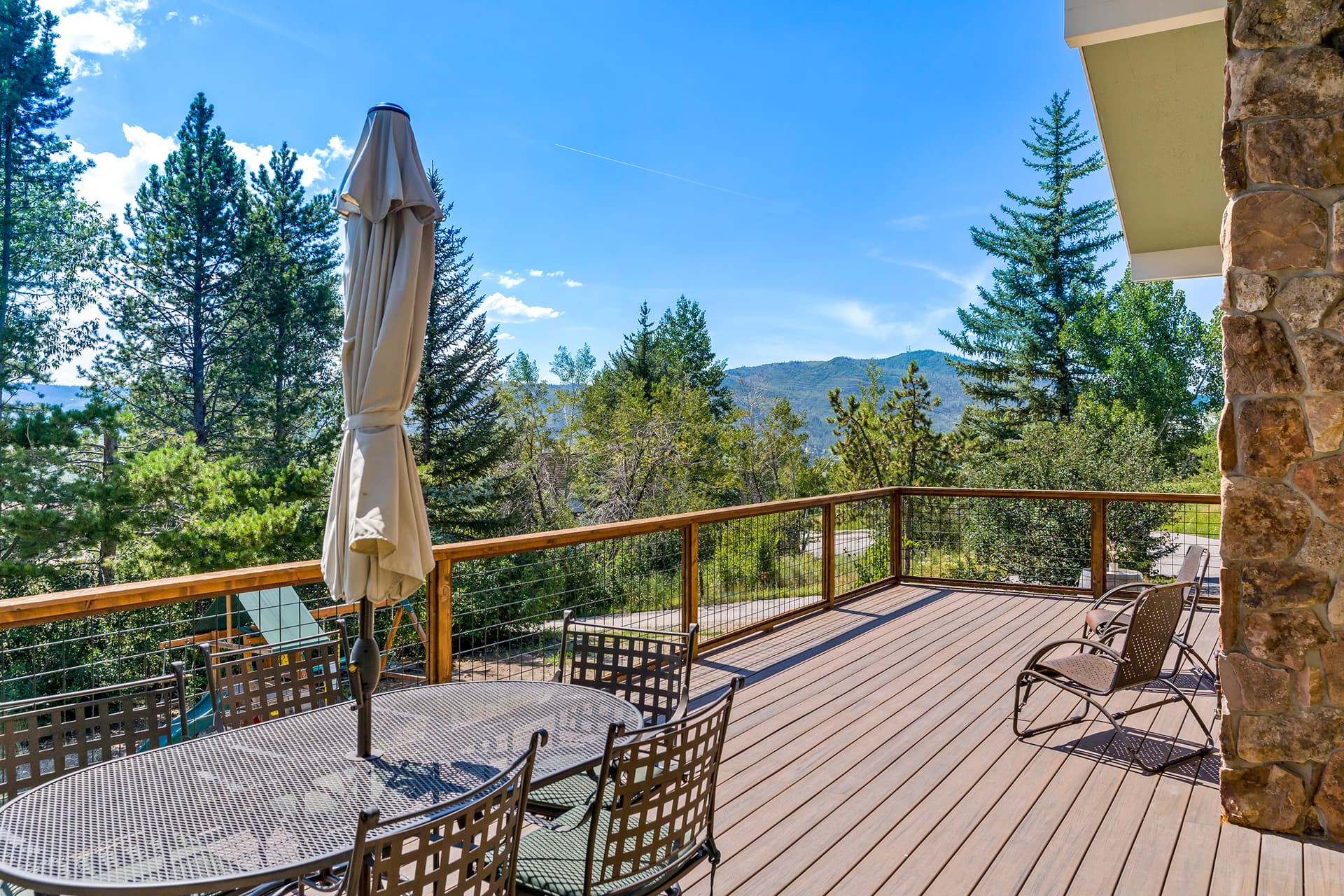 Alpenglow Mountain Getaway - Image 2