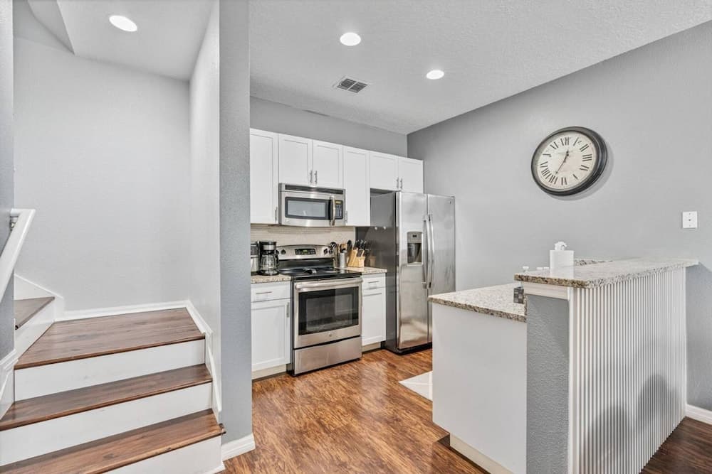 Prime Chic - Image 8