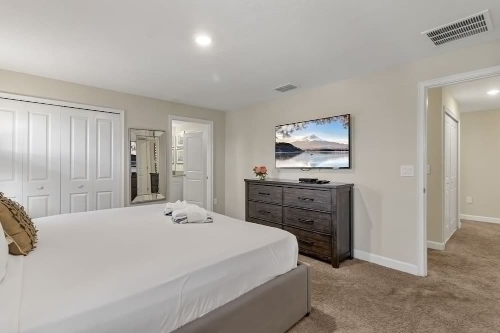 Golden Sun Retreat - Image 9