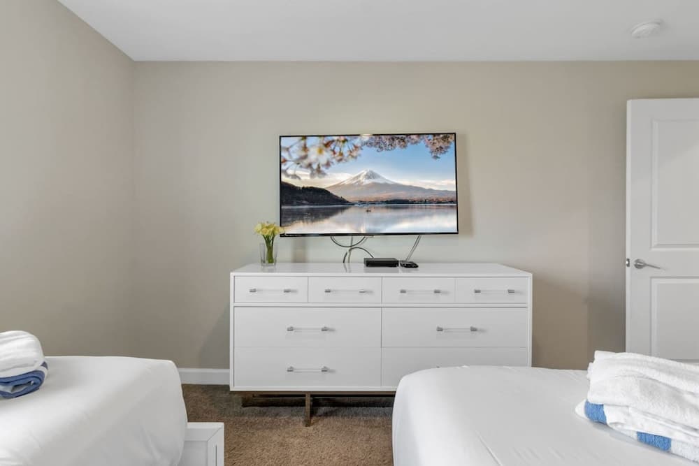 Golden Sun Retreat - Image 17