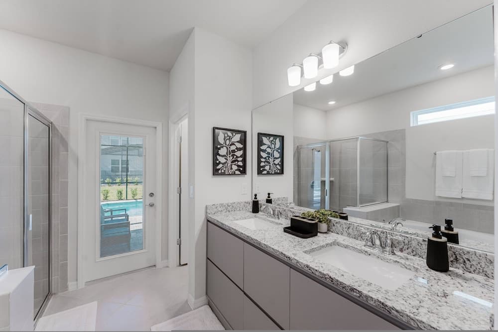 Holiday Hub - Image 19