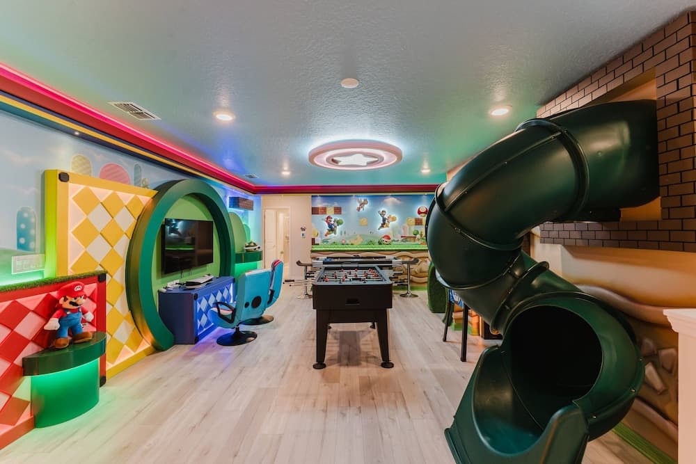 Holiday Hub - Image 37