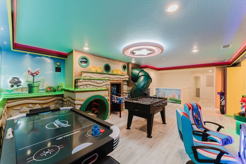 Holiday Hub - Image 41