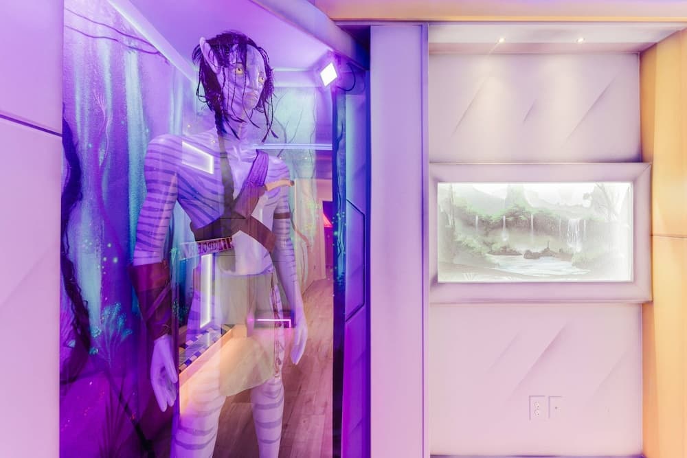 Holiday Hub - Image 56