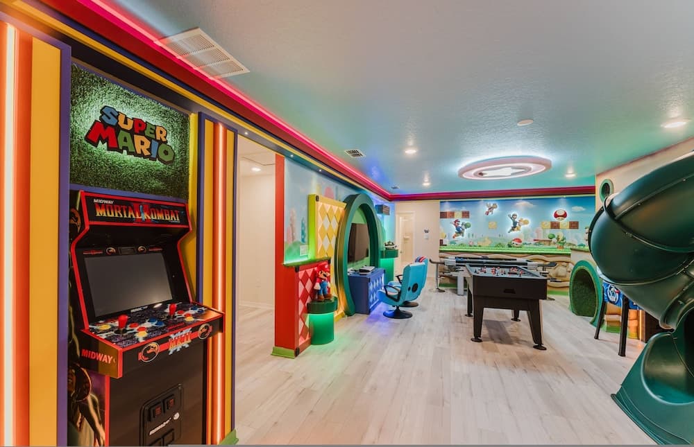 Holiday Hub - Image 68