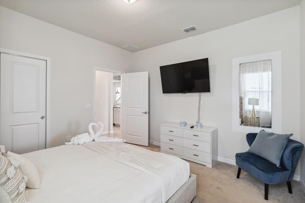 Stately Sunrise - Image 6