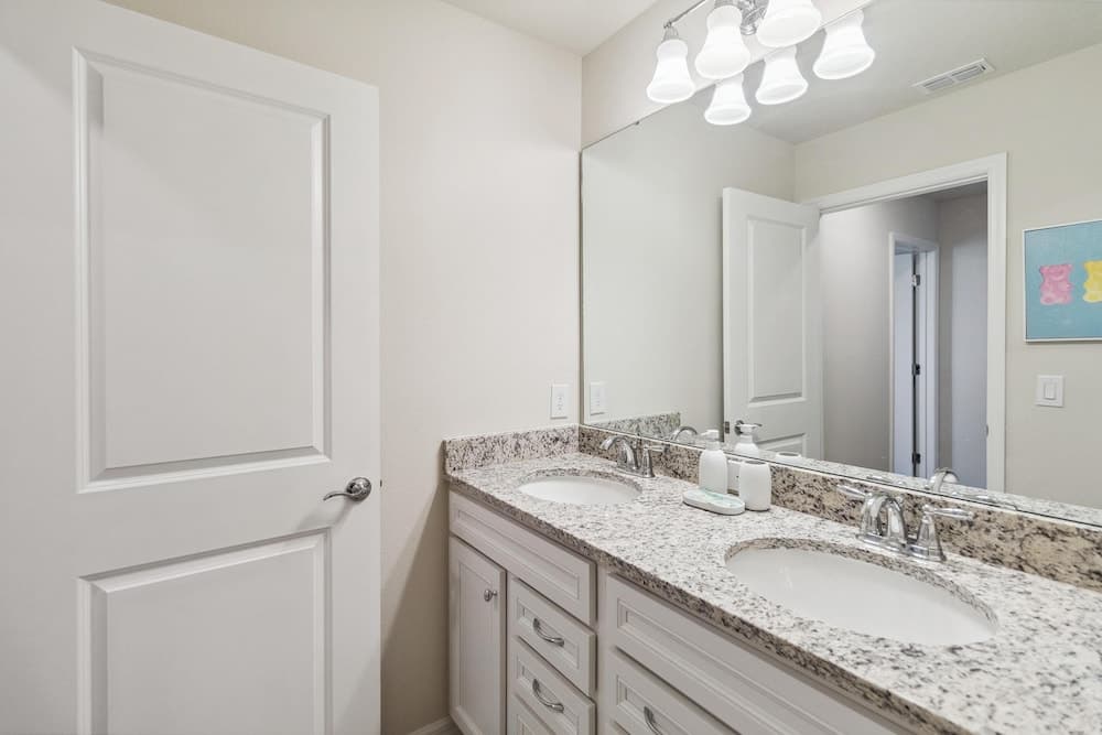 Stately Sunrise - Image 14