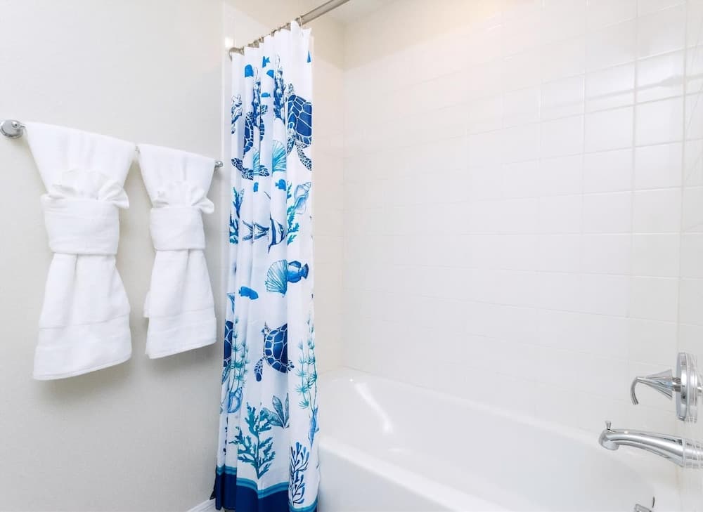 Lakeview Townhome - Image 32