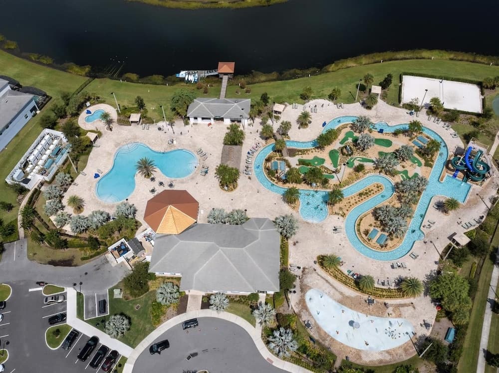 Lakeview Townhome - Image 3