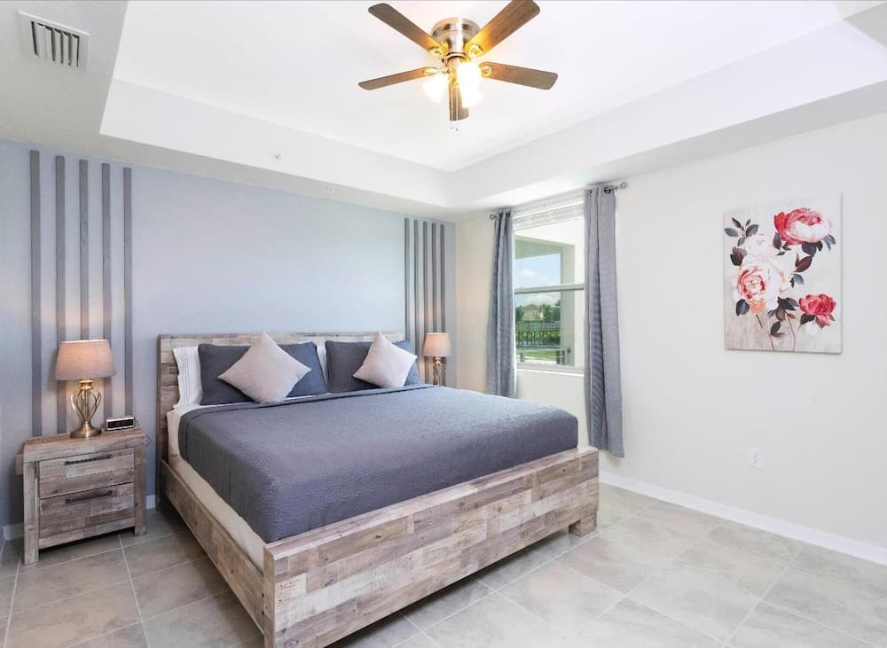 Lakeview Townhome - Image 15