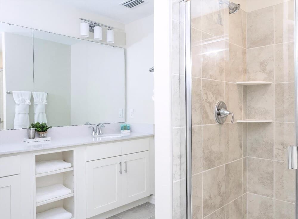 Lakeview Townhome - Image 20