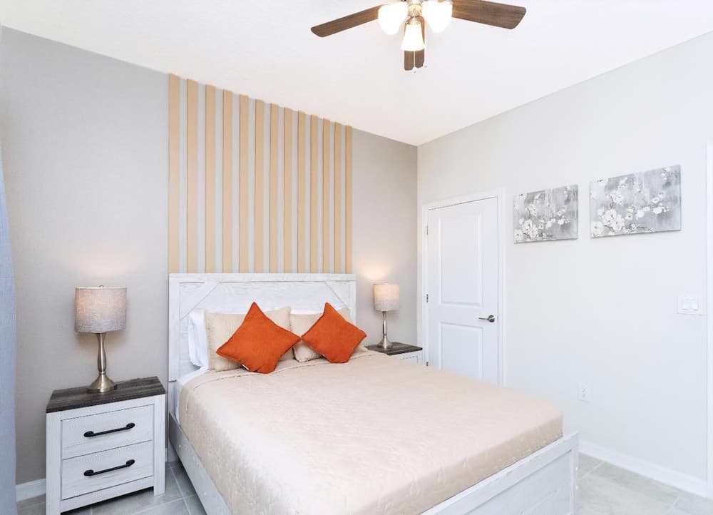 Lakeview Townhome - Image 23