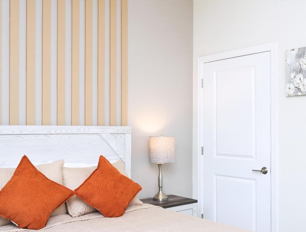 Lakeview Townhome - Image 26