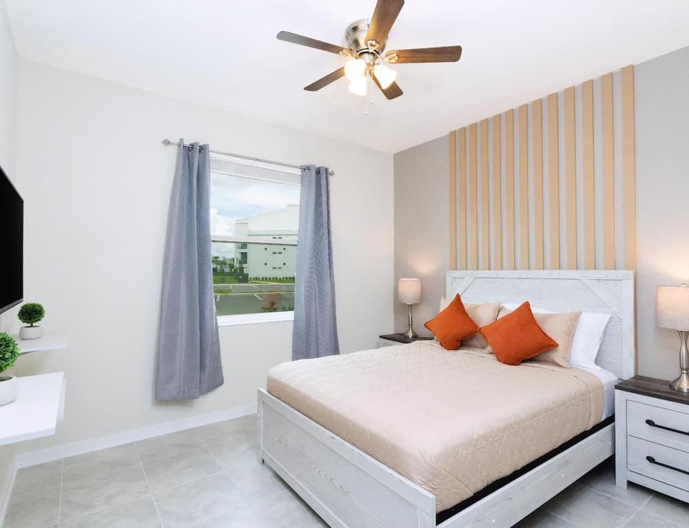 Lakeview Townhome - Image 27