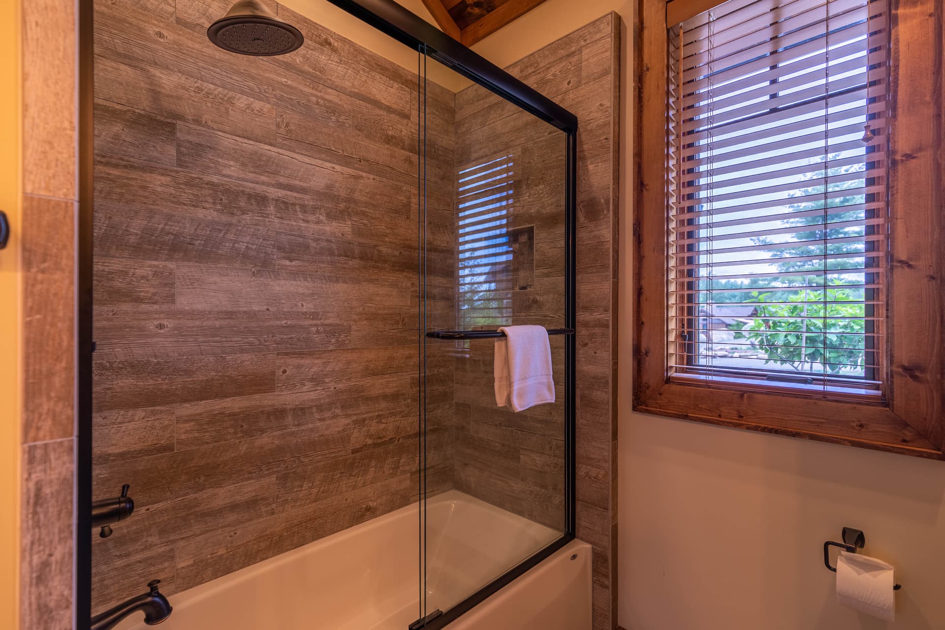 Eagle Escape Home - Image 14