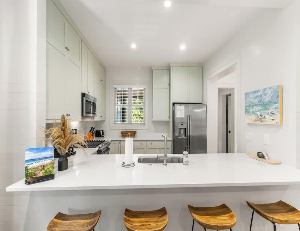 Anchored Breeze - Image 5