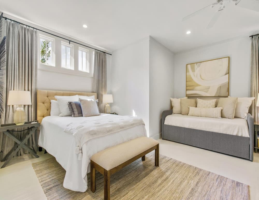 Anchored Breeze - Image 17